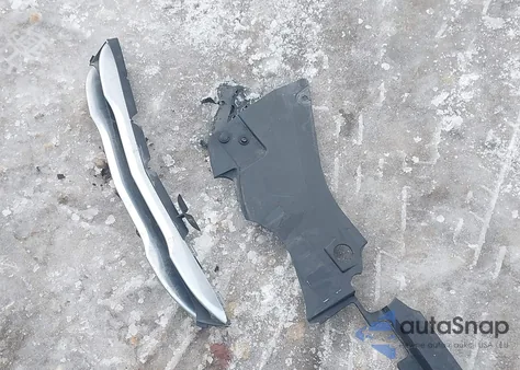 2013 Chrysler 200 Touring z USA, uszkodzony, nr VIN 1C3CCBBB7DN656014